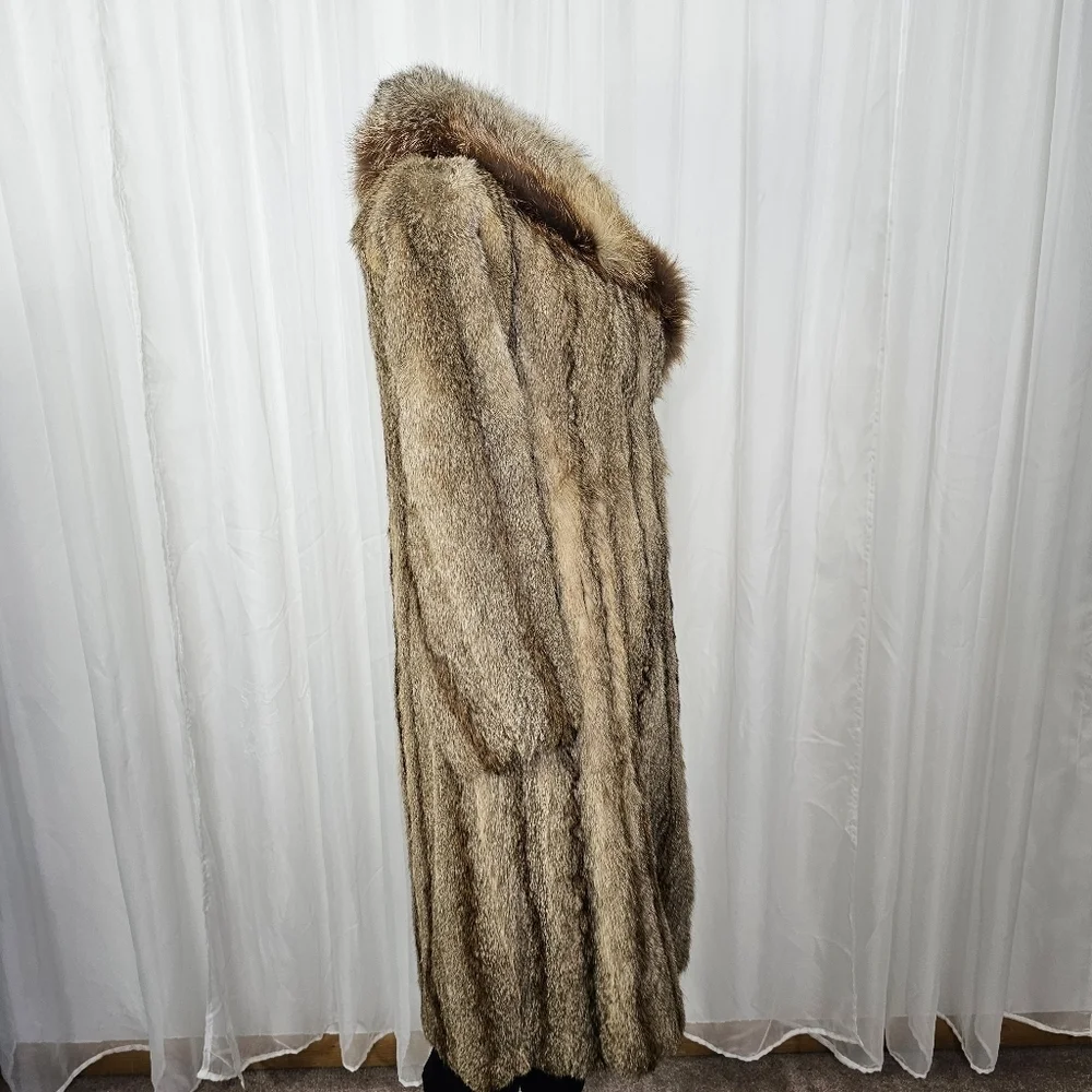 Real Fur Brown Tan Beaver Coat Fluffy Collar Glam